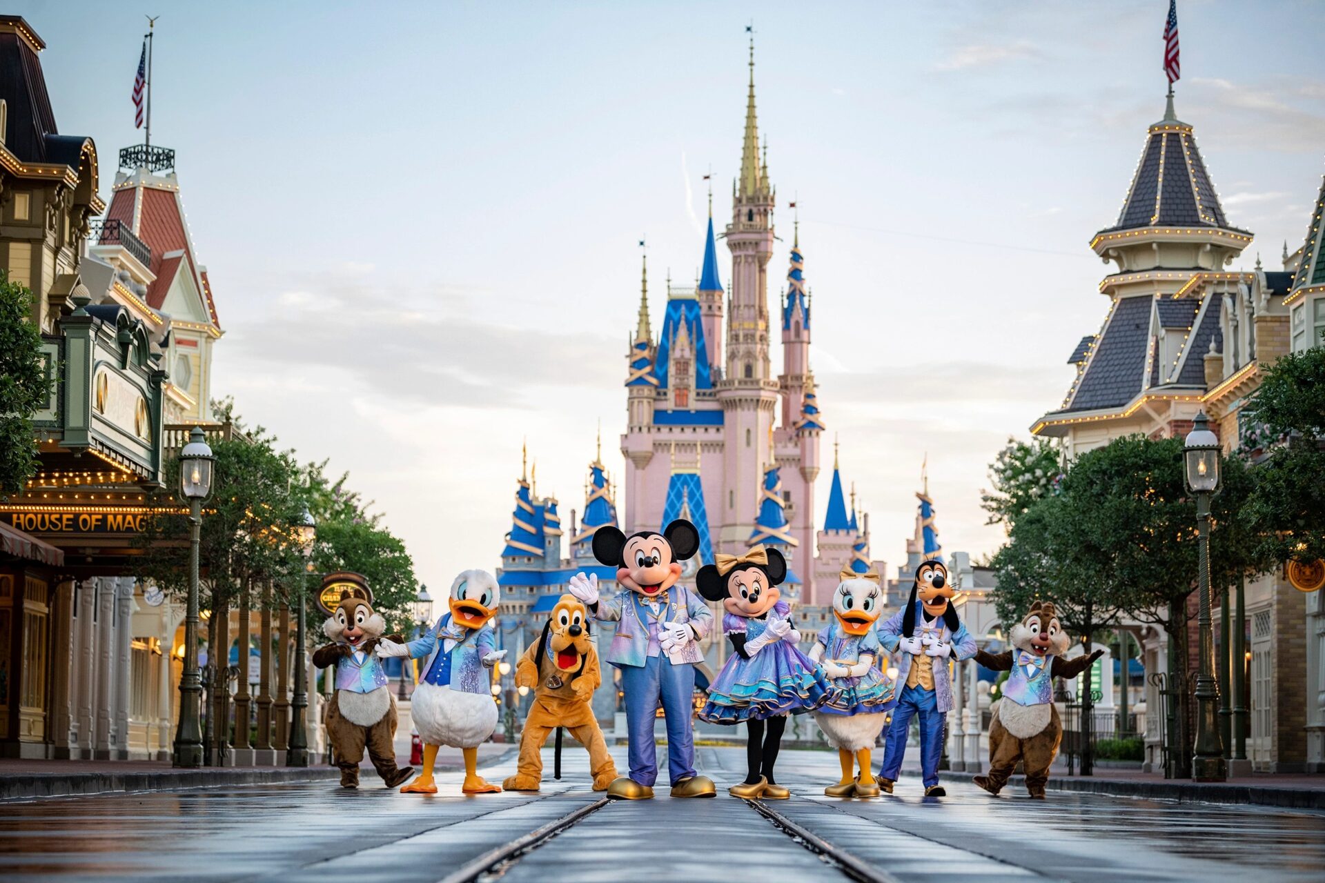 Disney World Lifts Mask Requirements For Vaccinated Visitors 