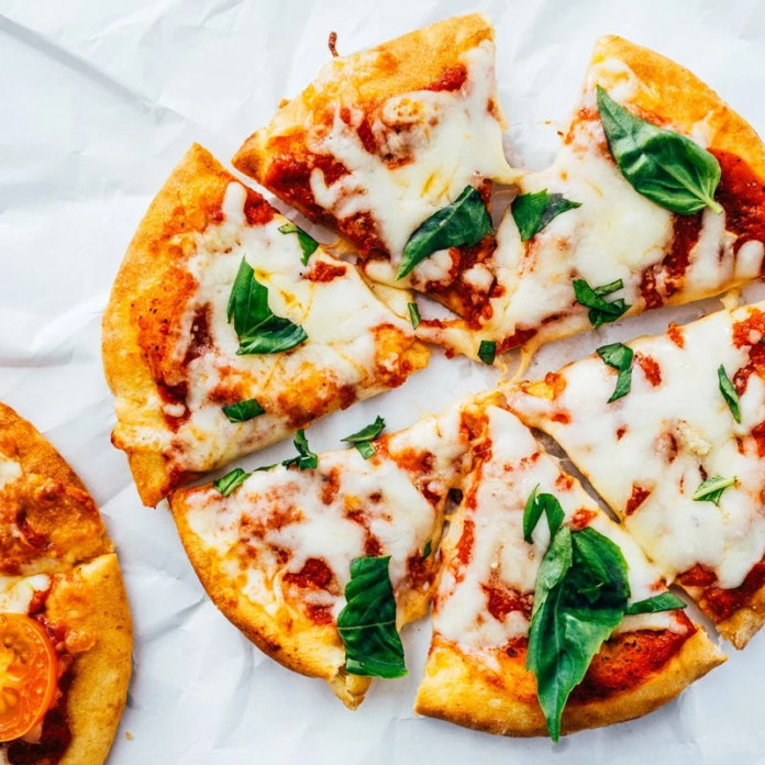 Try This Pita Pizza Recipe For Quick & Healthy Lunch